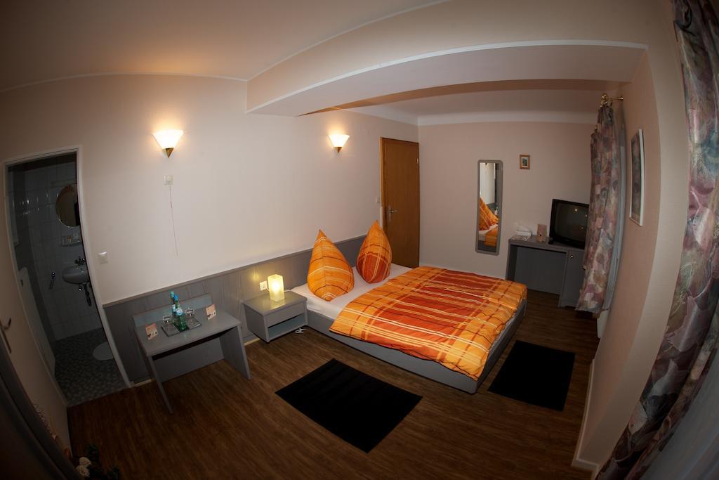 Auberge Du Chateau Stadtbredimus Exteriér fotografie